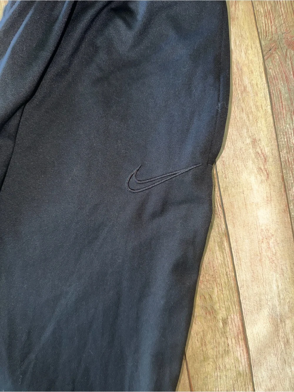 Nike Men’s Black Polyester zipper ankles with Subtle Swoosh